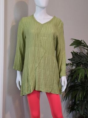 Light Olive Green Button Sleeve V-Neck Textured Tunic by Caleesa Boutique